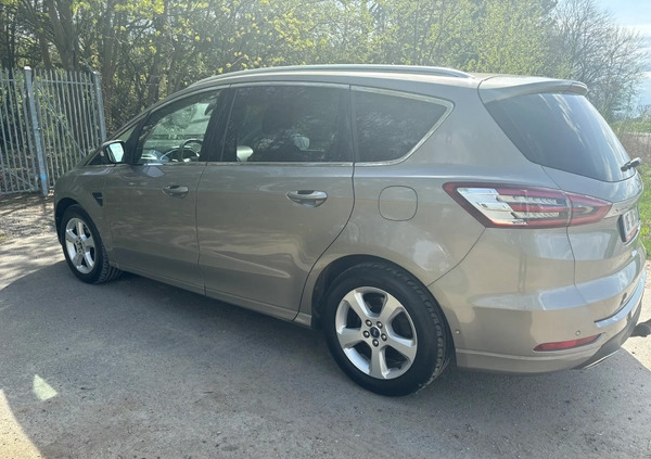 Ford S-Max cena 60900 przebieg: 136000, rok produkcji 2016 z Oleśnica małe 352